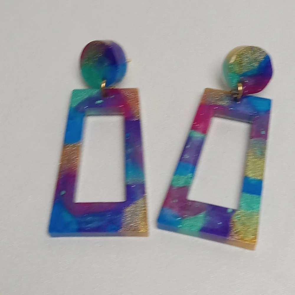 Hand Crafted Multicolor Geometric Earrings - Picture 4 of 4